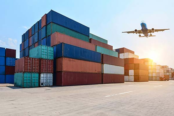 Application modernization for a global logistics firm